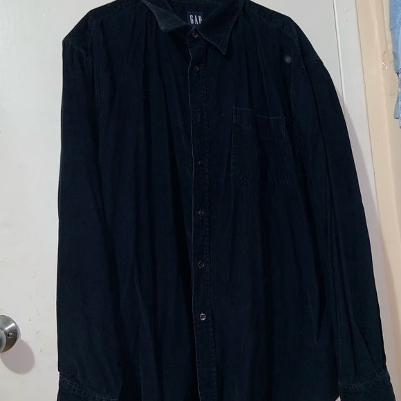 Gap Corduroy Button up - Picture 4 of 5
